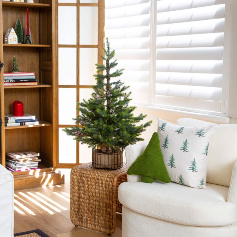 3-Foot Artificial Balsam Fir Christmas Tree with Pine Cones in Jute Wire Planter