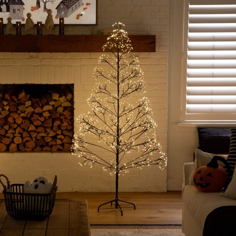 6-Foot Pre-Lit Artificial Halloween Black Starburst Tree with 1680 Fairy Warm White LED Lights