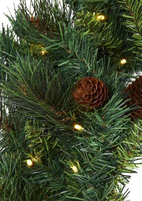 Pinecone Christmas Wreath