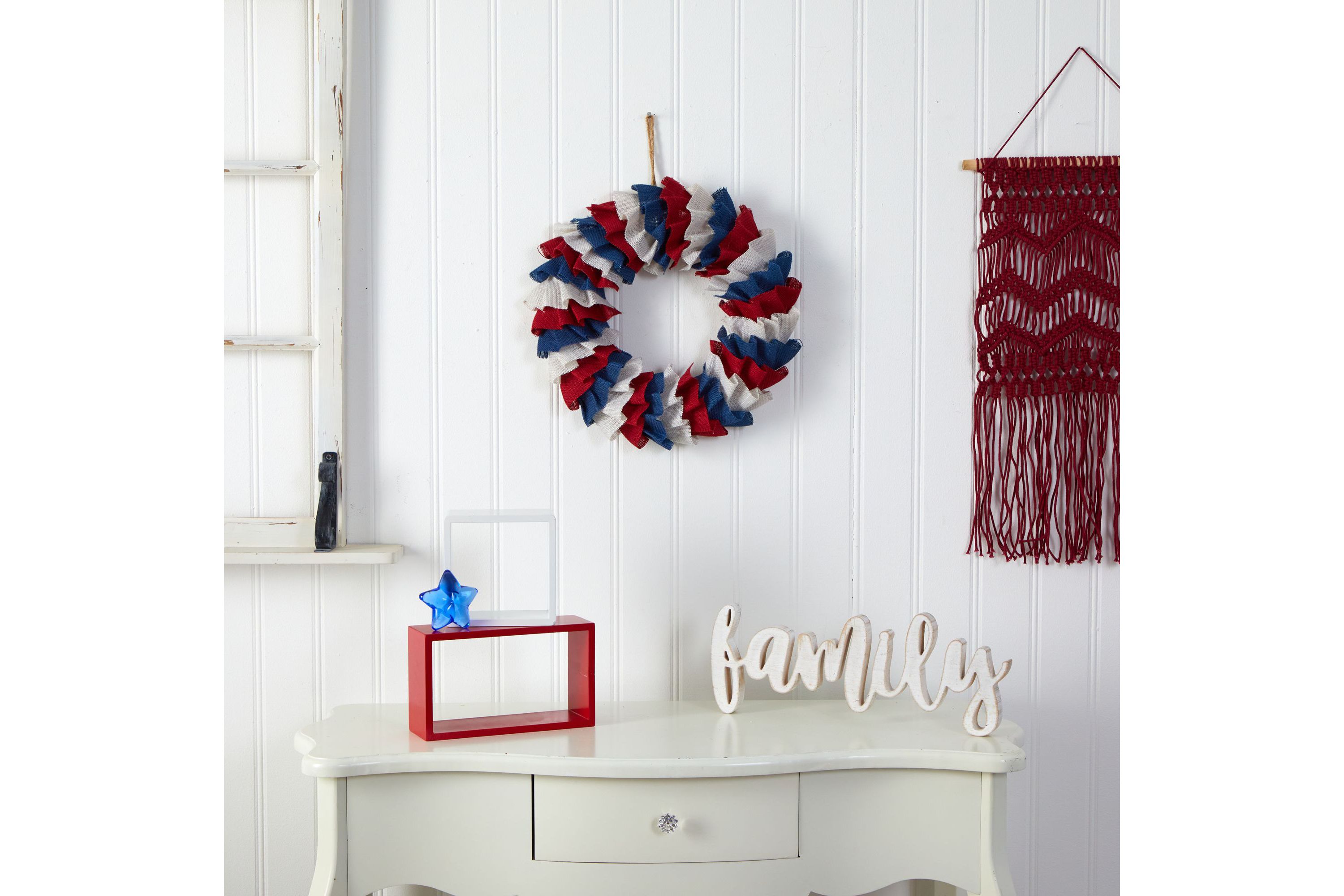 18-Inch Red White and Blue Americana Burlap Wreath