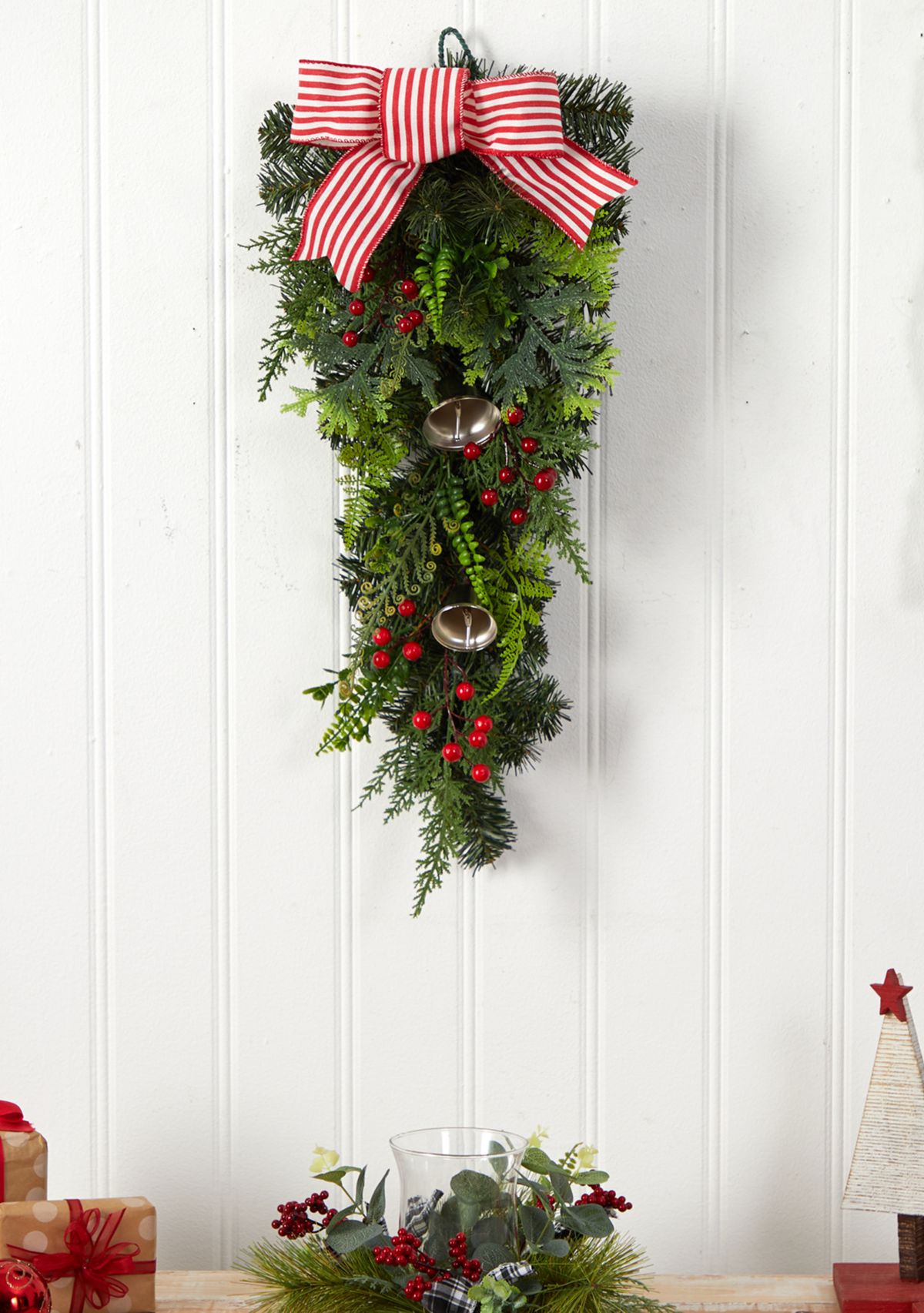 26 Inch Holiday Christmas Bells and Bow Artificial Swag