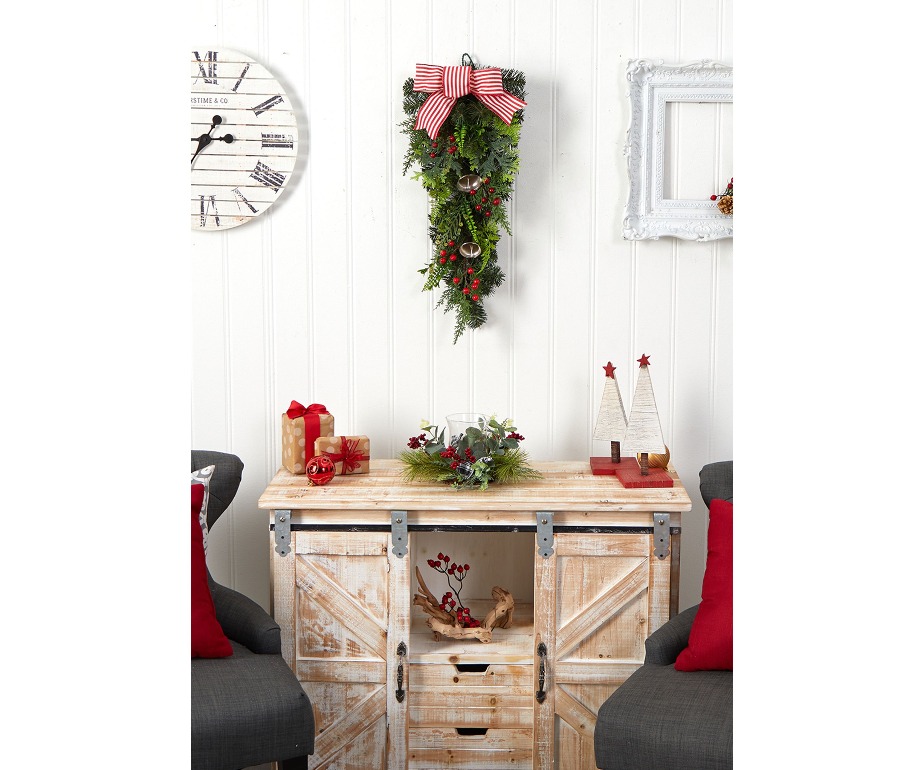 26 Inch Holiday Christmas Bells and Bow Artificial Swag