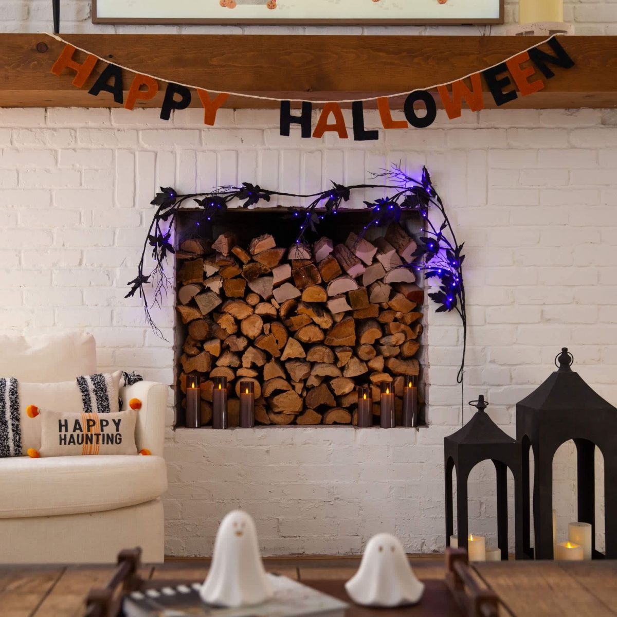 6.5-Foot Pre-Lit Artificial Halloween Black Maple Garland with 48 Orange & Purple LED Lights