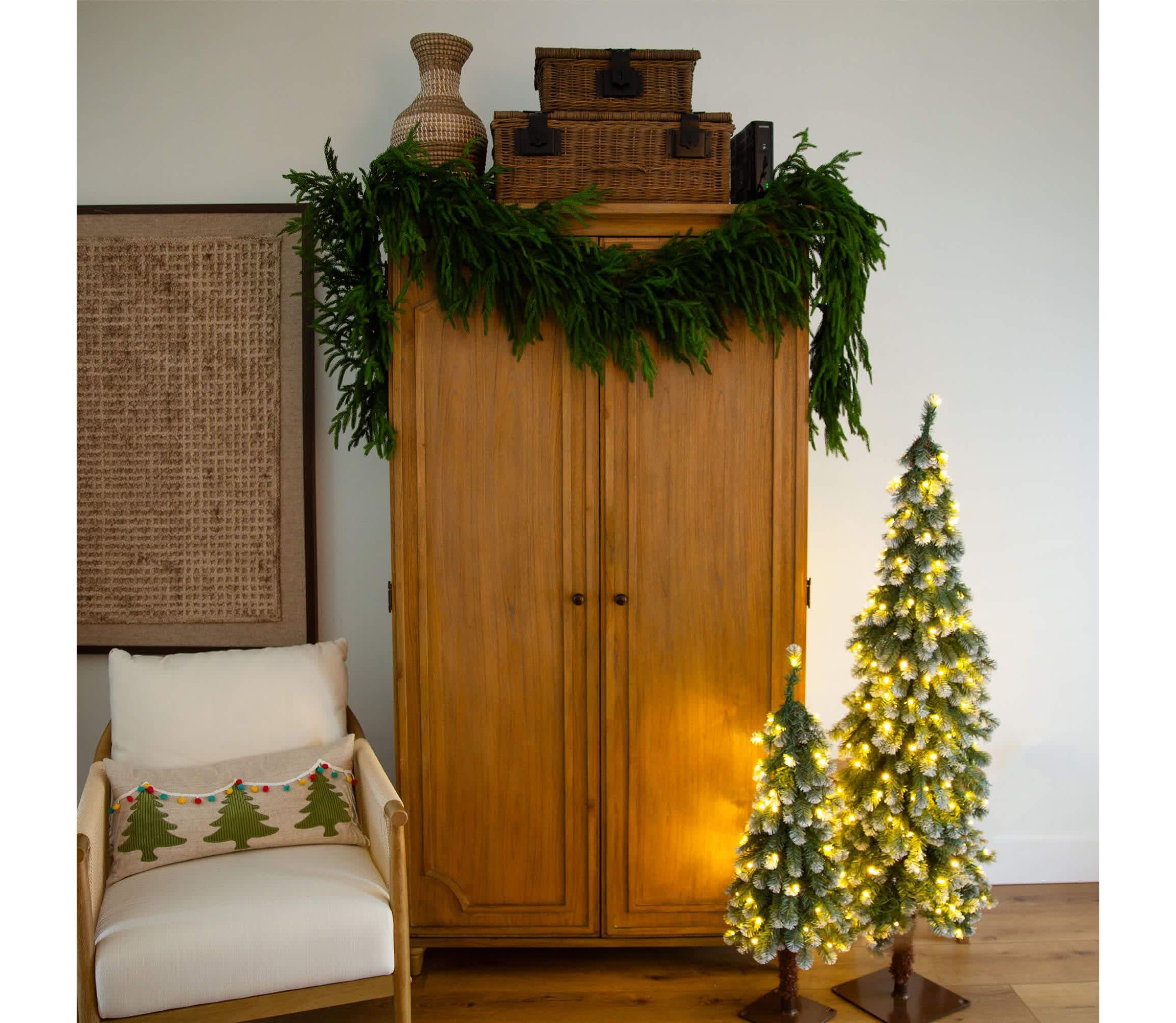 8-Foot Artificial Real Touch Norfolk Island Pine Garland with Natural Look