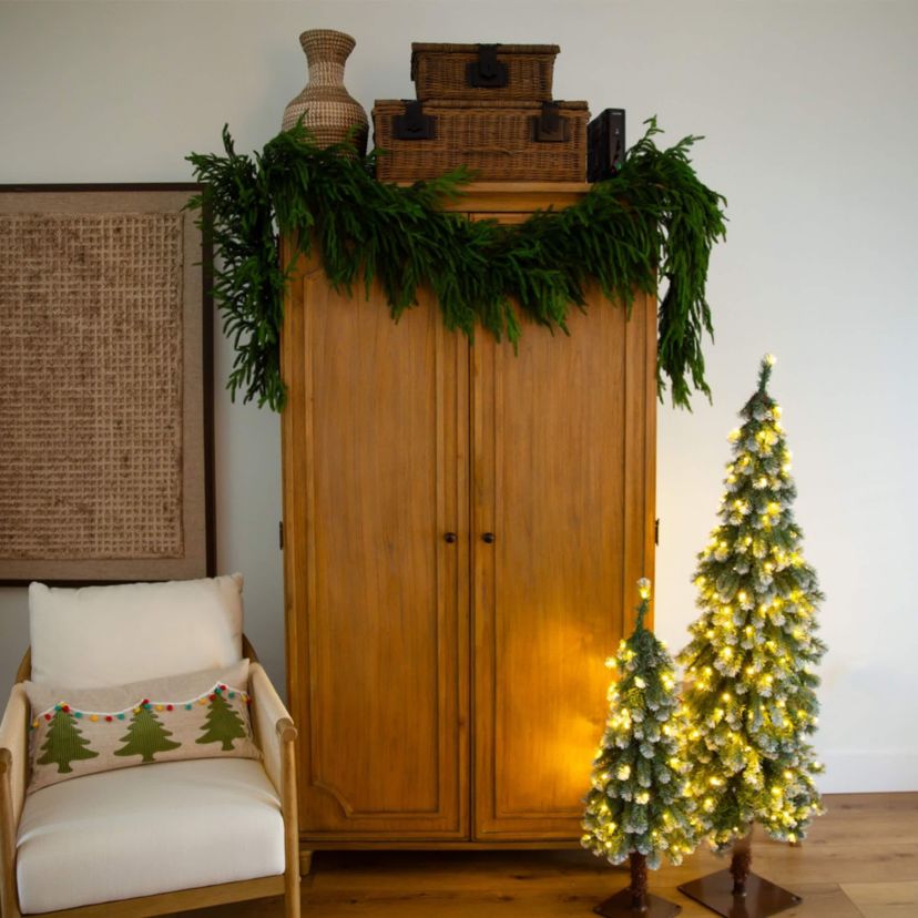 8-Foot Artificial Real Touch Norfolk Island Pine Garland with Natural Look