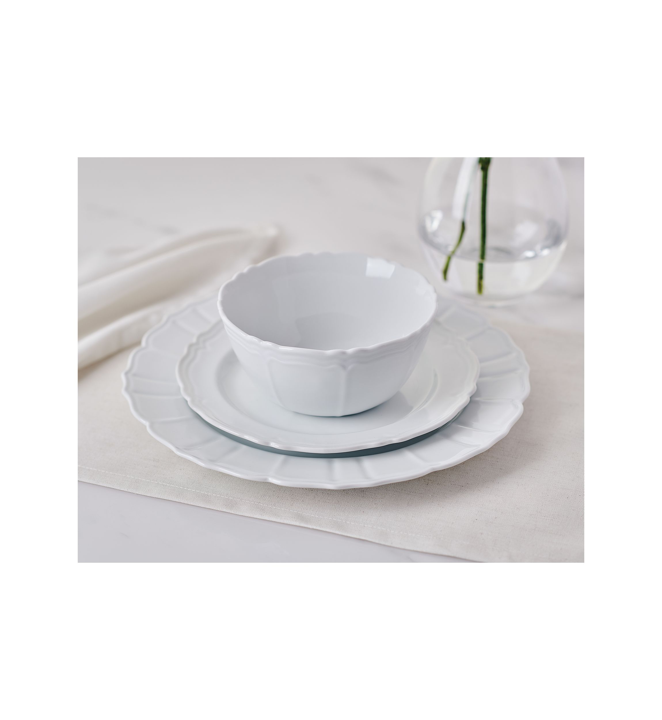 White 12 Piece Dinnerware Set