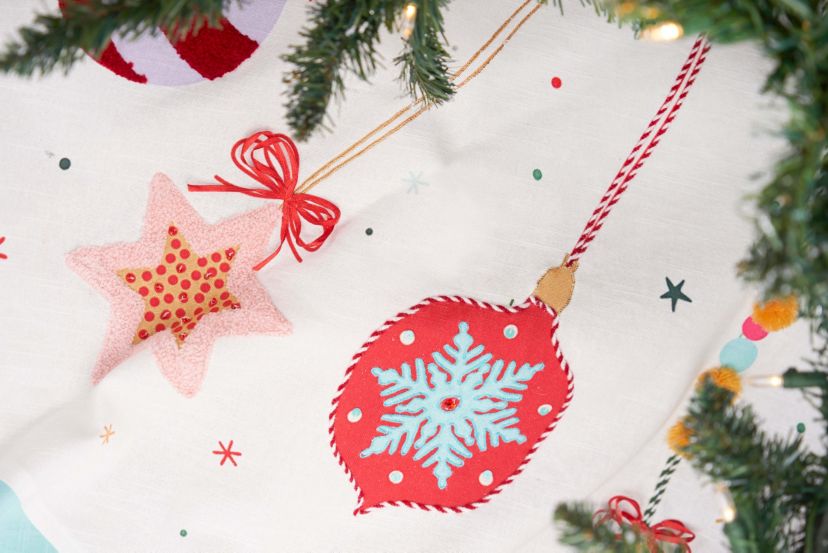 Vintage Christmas Tree Skirt
