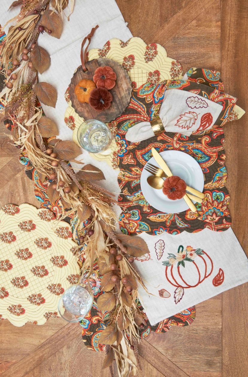 Dorothy Autumn Cotton Table Runner