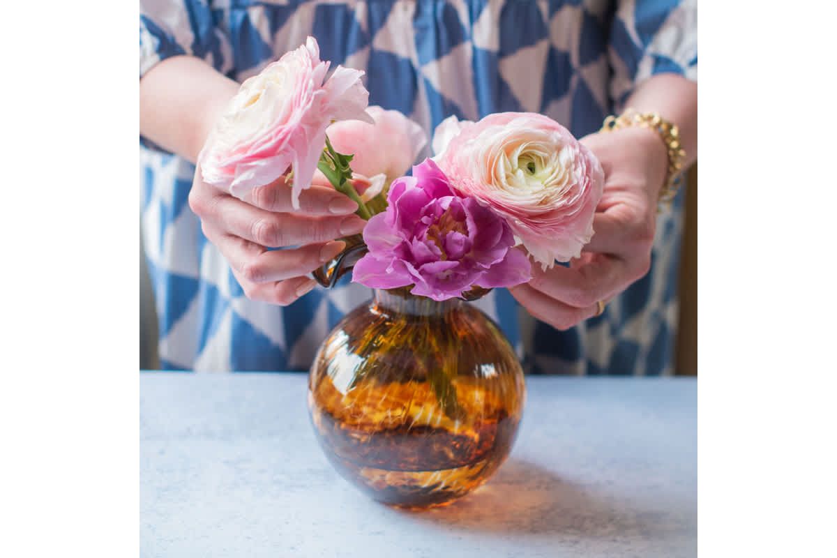 Hibiscus Glass Brown Tortoiseshell Bud Vase