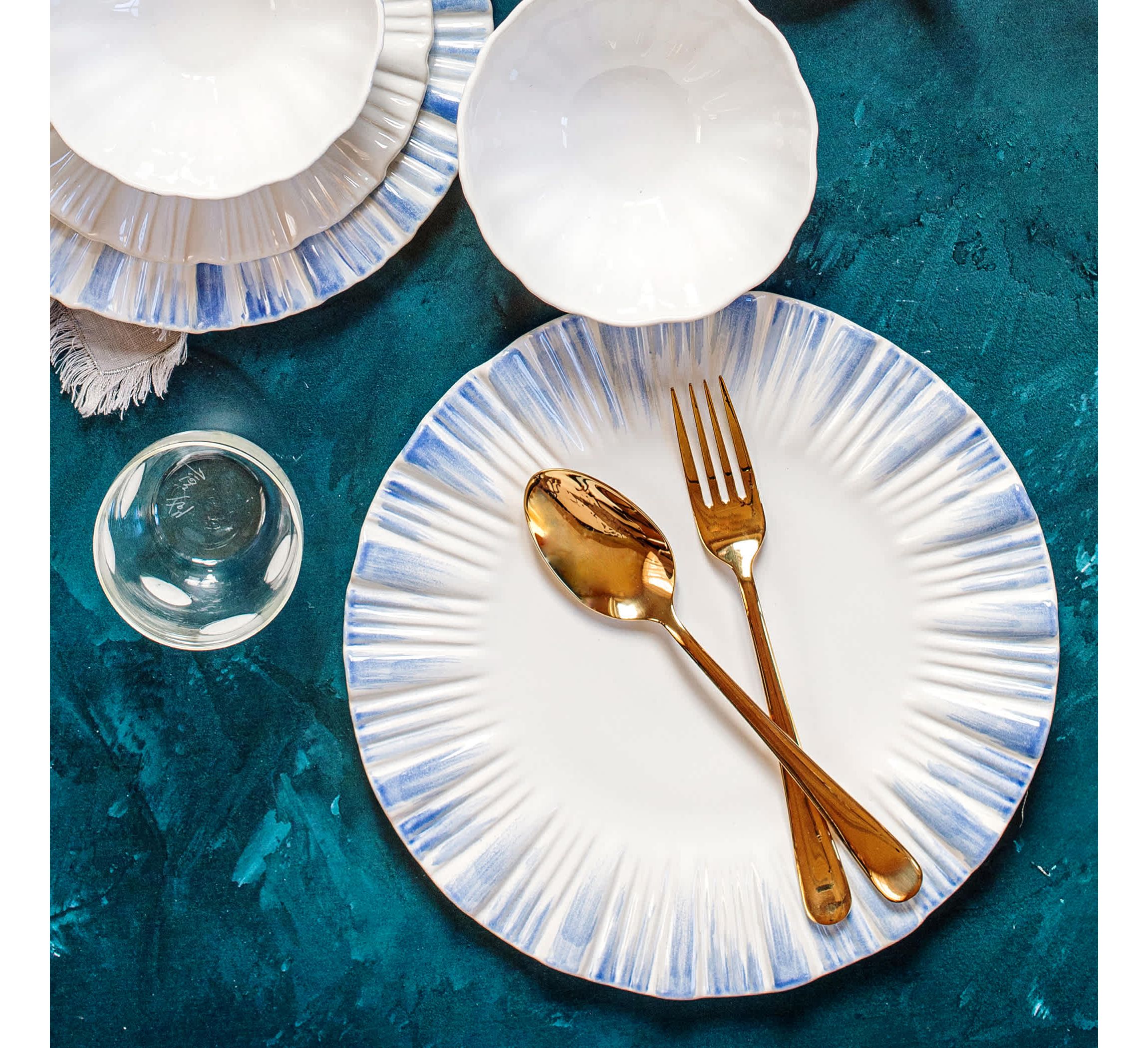 Bari Blue and White Small Round Platter