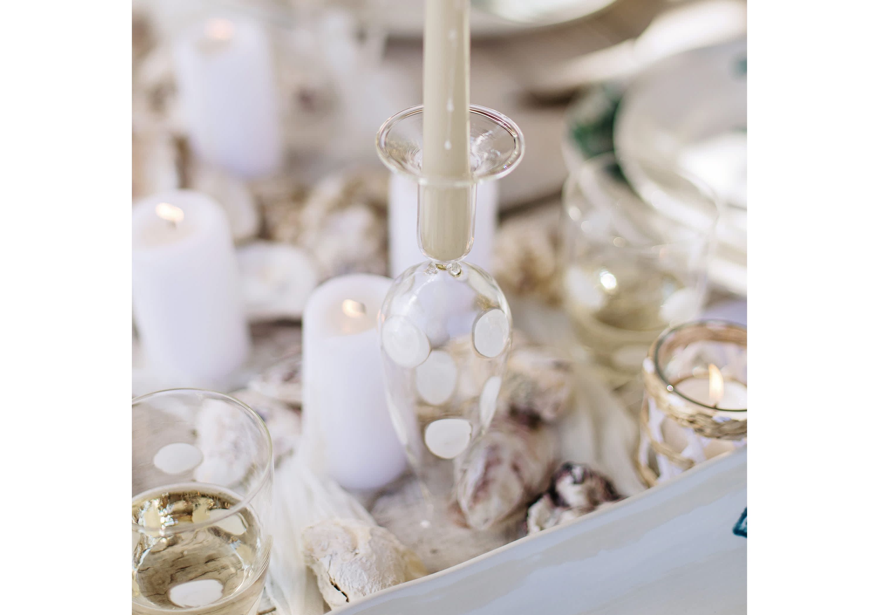 Drop White Candlesticks - Set of 2