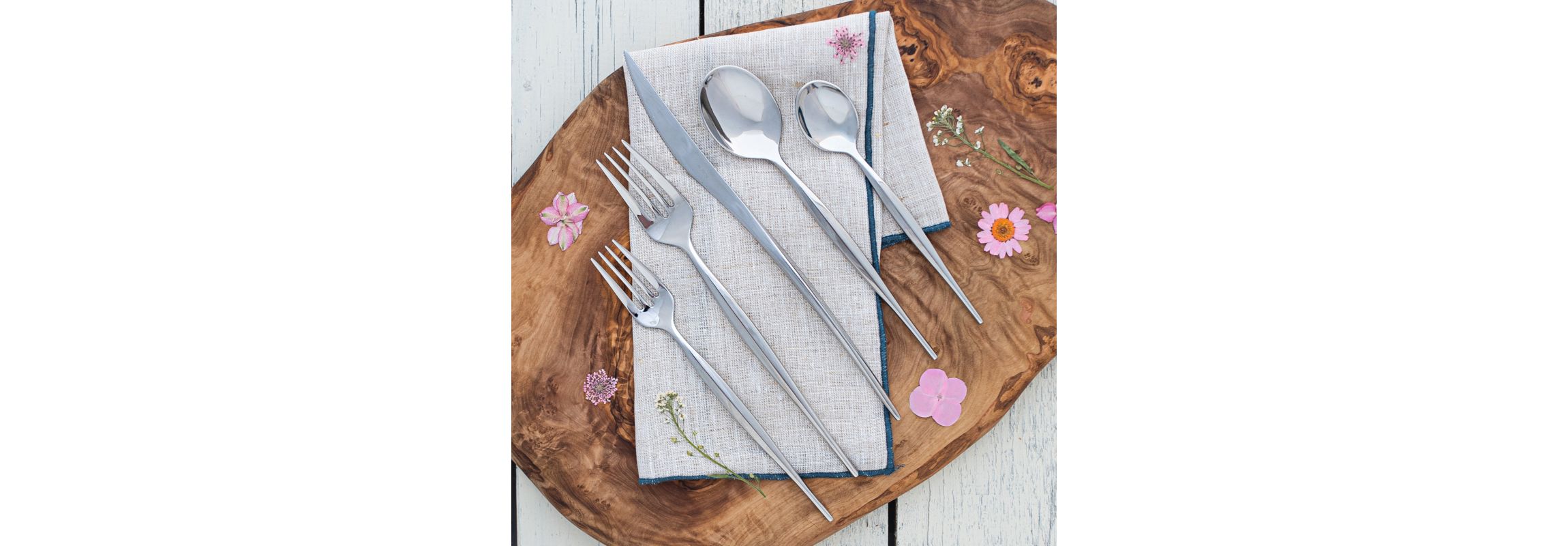 Natura Satin Spreaders - Set of 4
