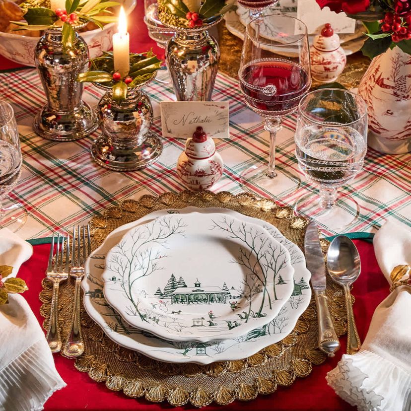 Country Estate Winter Frolic Dinner Plate - Evergreen