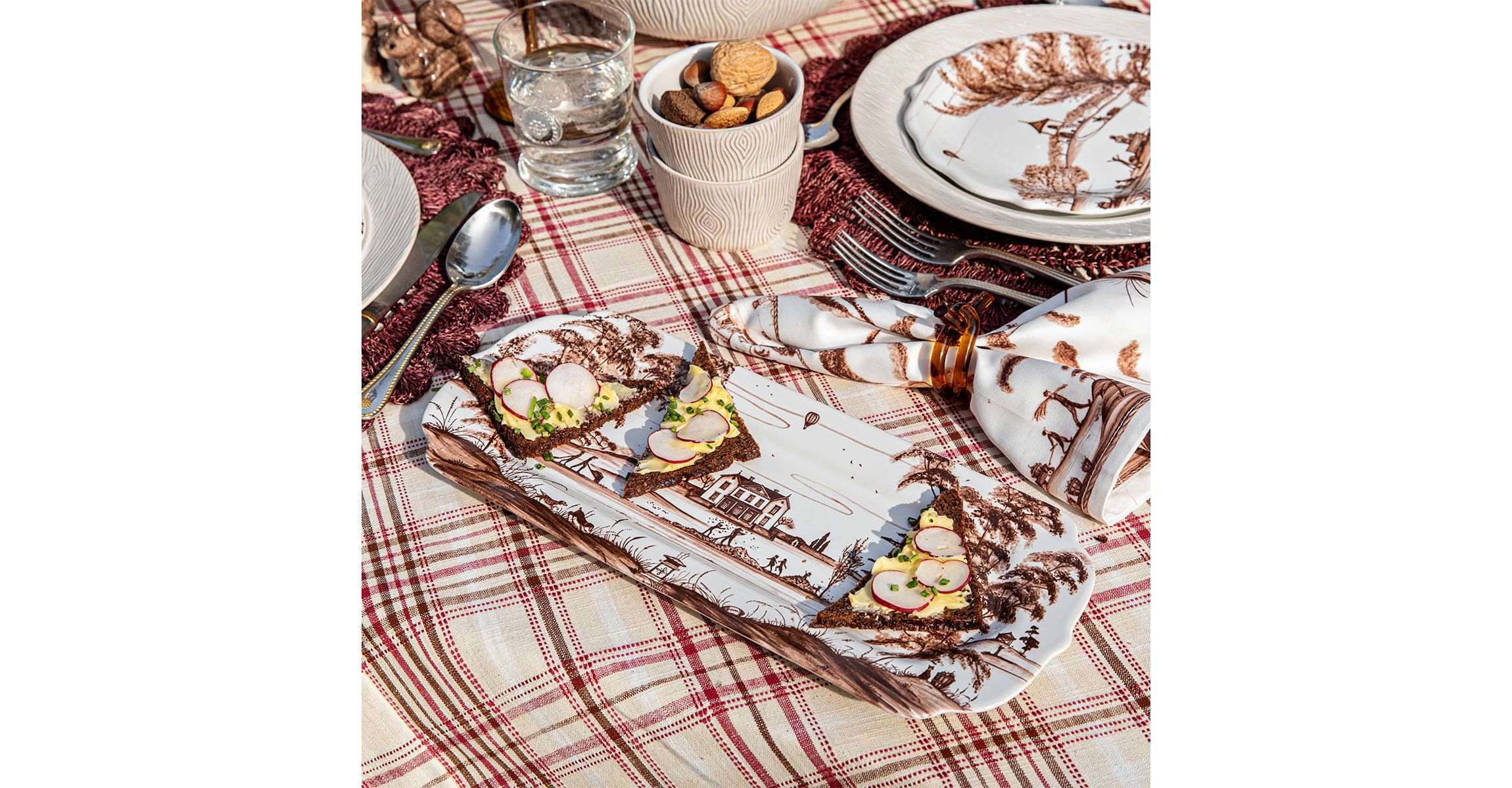 Country Estate Harvest 15" Hostess Tray