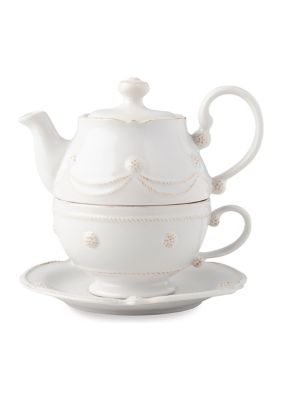 Berry & Thread Whitewash Tea for One Includes Saucer