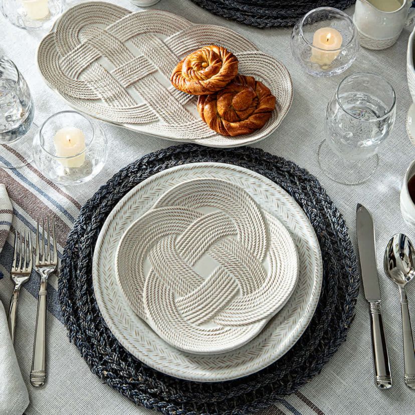 Le Panier Mystic Knot Dessert/Salad Plate - Whitewash