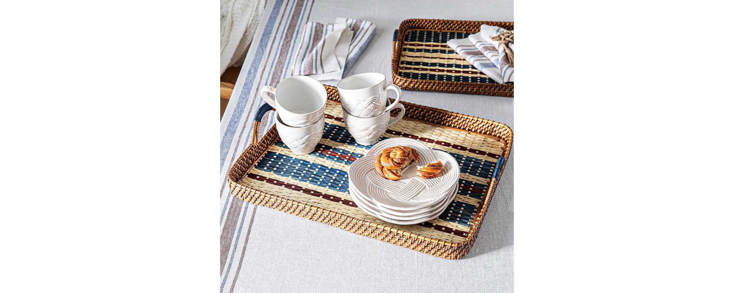 Le Panier Mystic Knot Dessert/Salad Plate - Whitewash