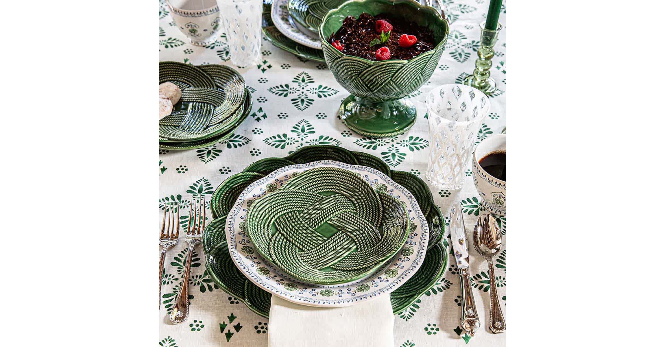 Le Panier Mystic Knot Dessert/Salad Plate - Basil