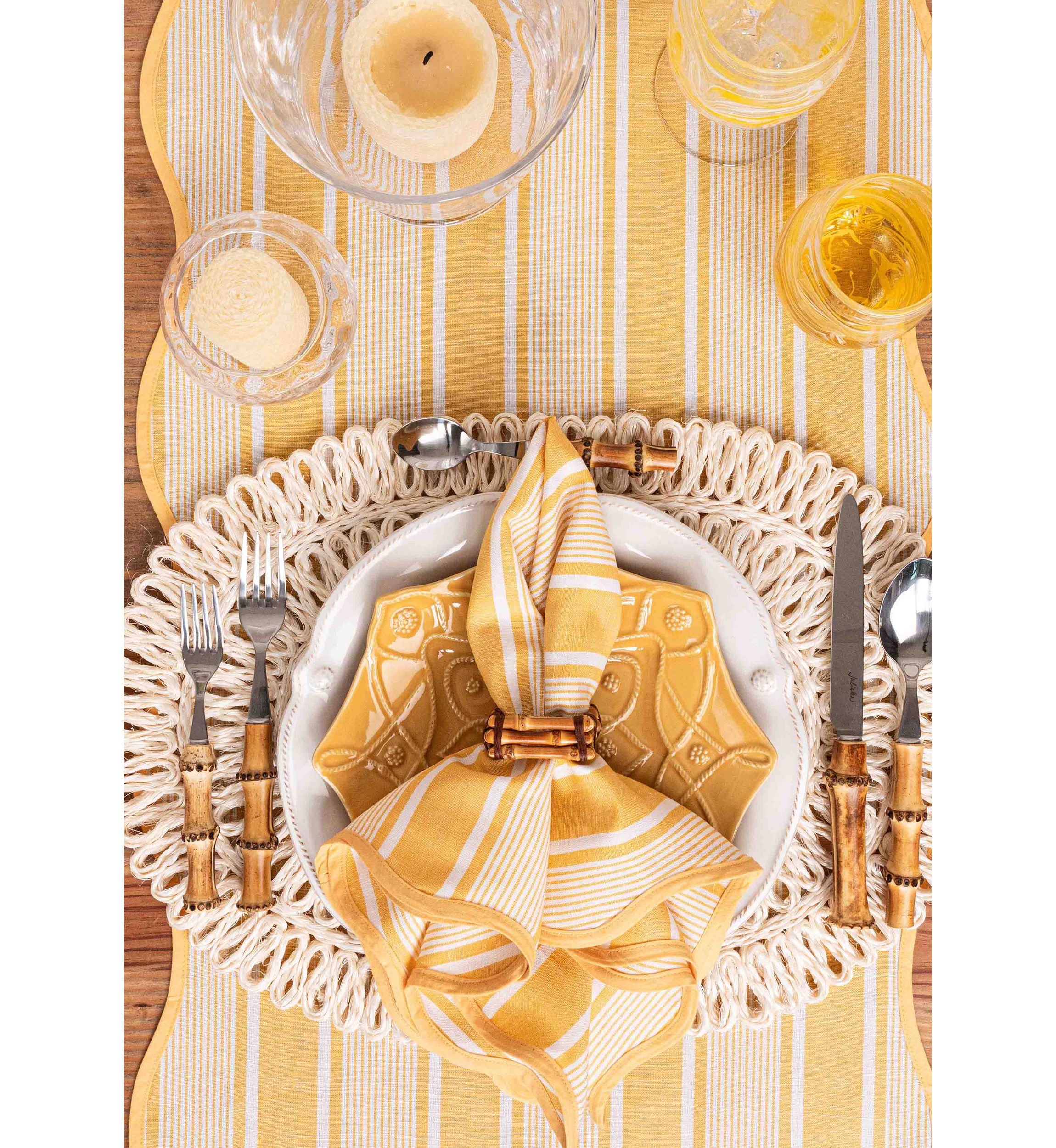 Straw Loop Oval Placemat
