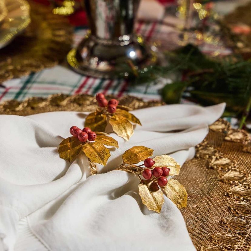 Forest Walk Holly with Berries Napkin Ring Set/4 - Multi