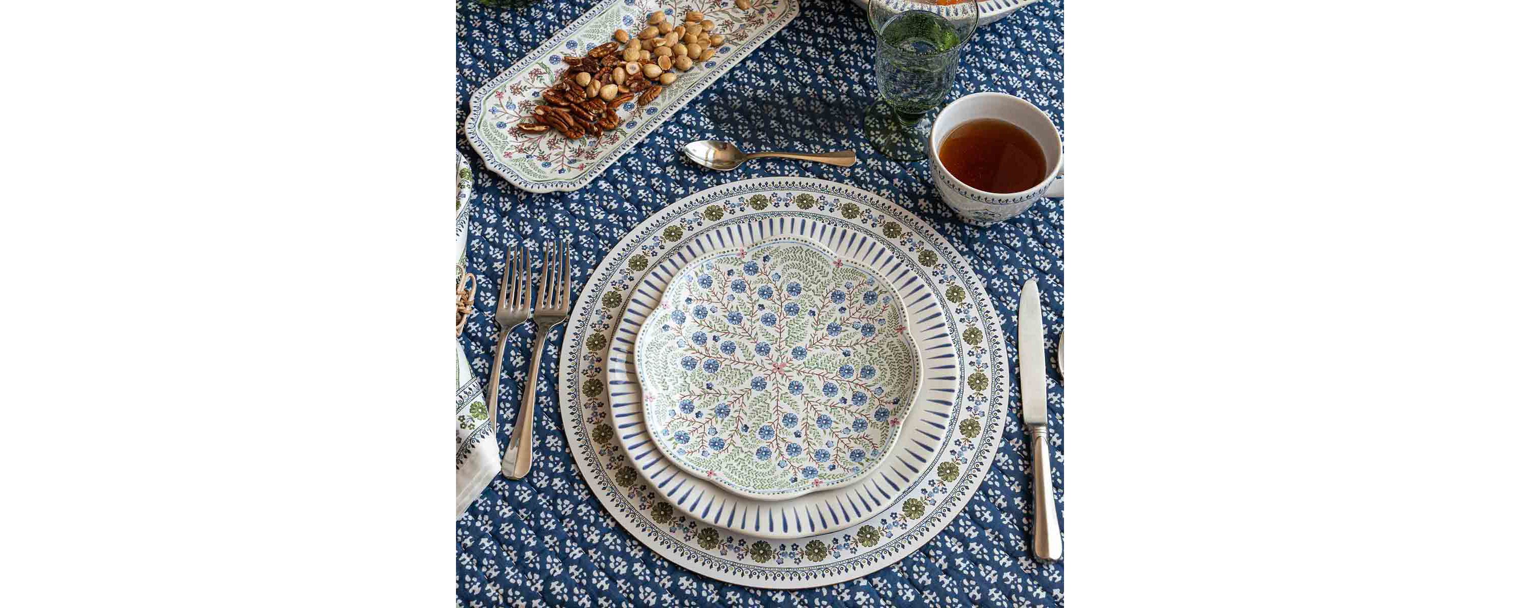Sitio Stripe Dinner Plate - Delft Blue