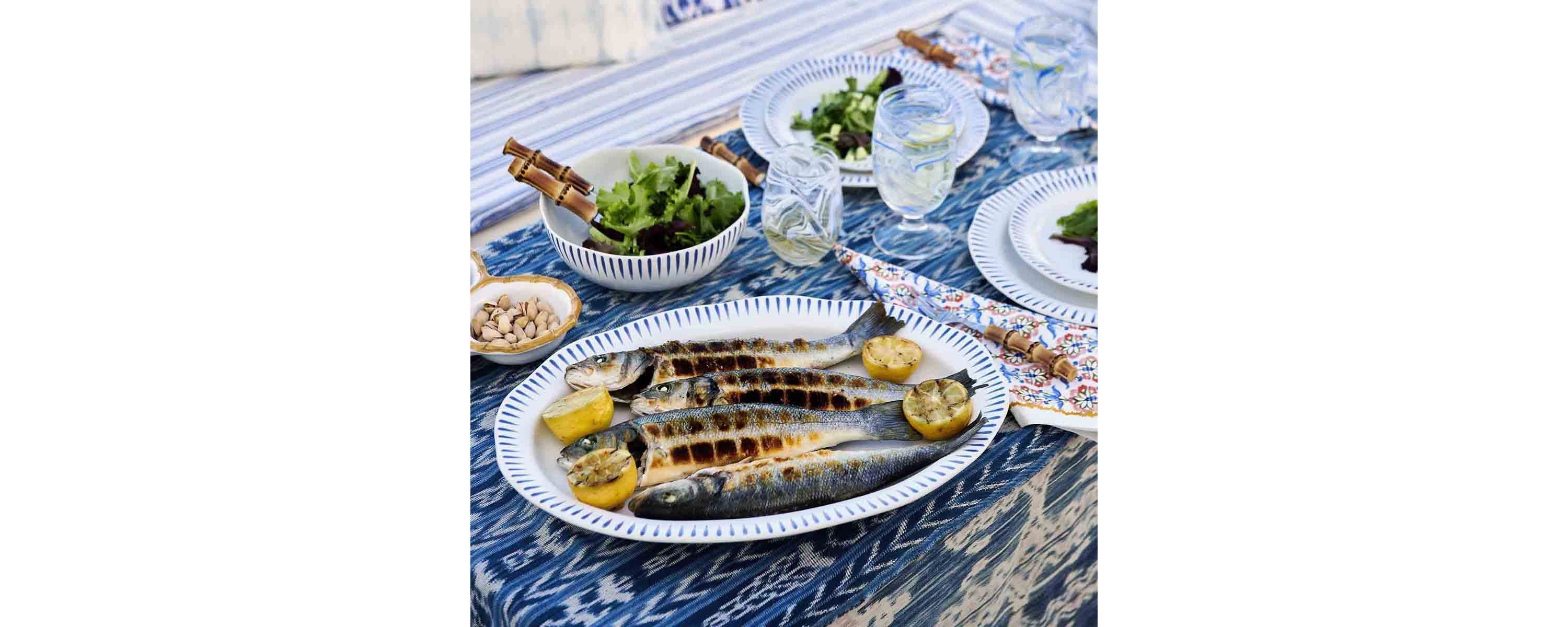 Sitio Stripe 17" Platter - Delft Blue