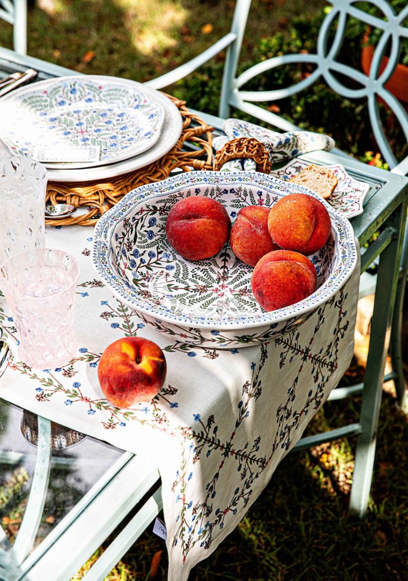 Villa Seville 12" Serving Bowl - Chambray