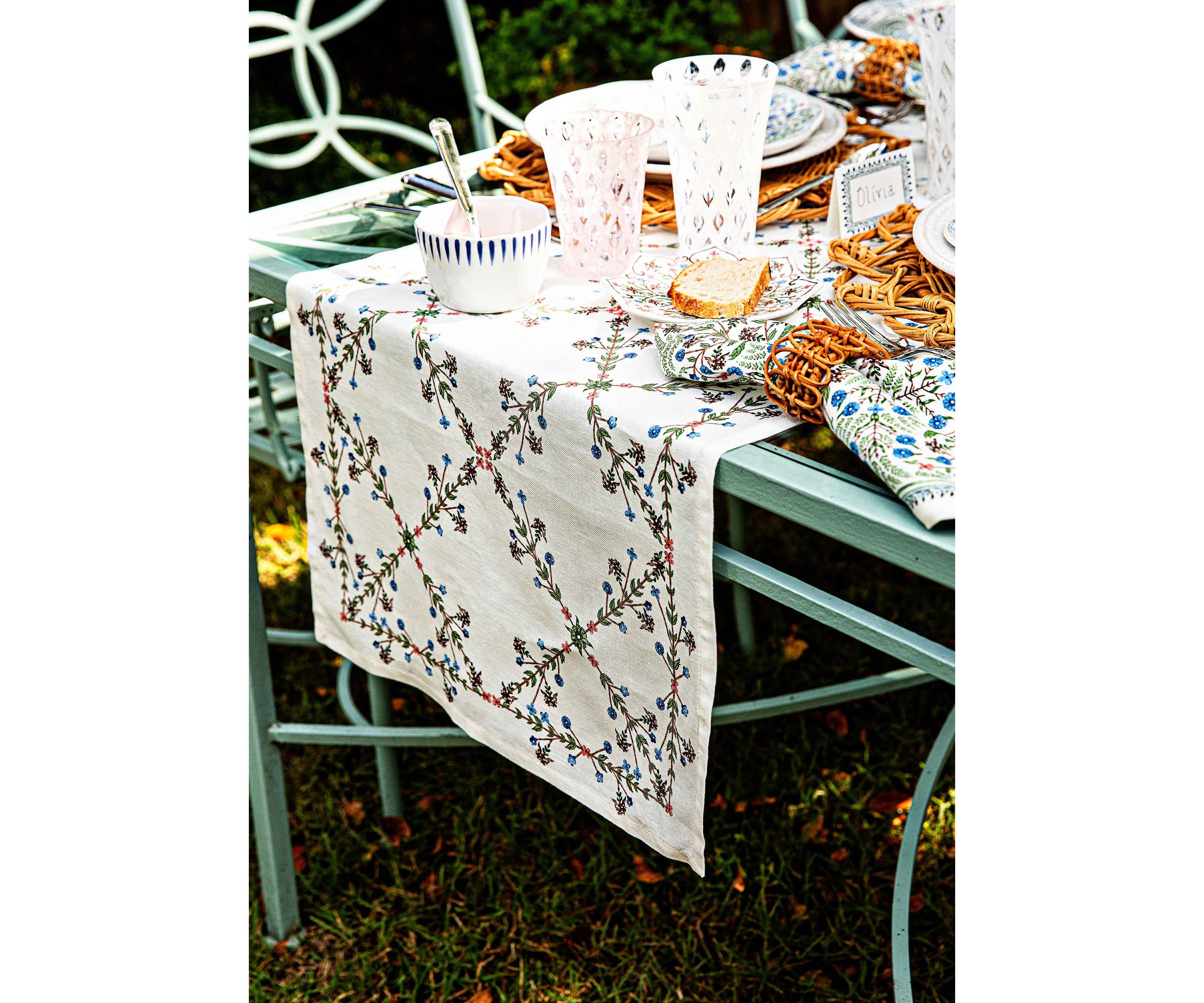 Villa Seville 18" x 90" Table Runner - Chambray