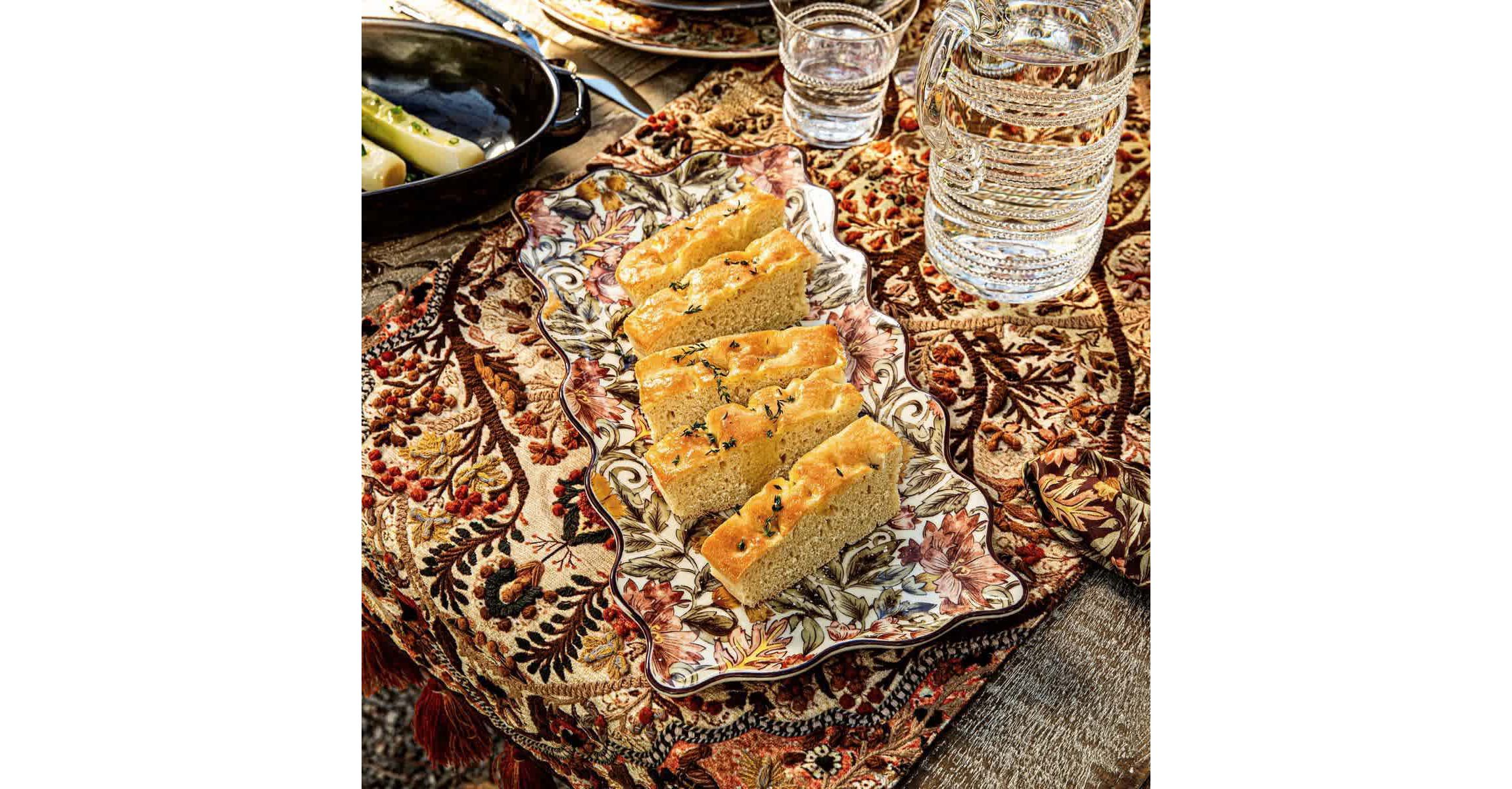 Willa 16" Hostess Tray - Amber