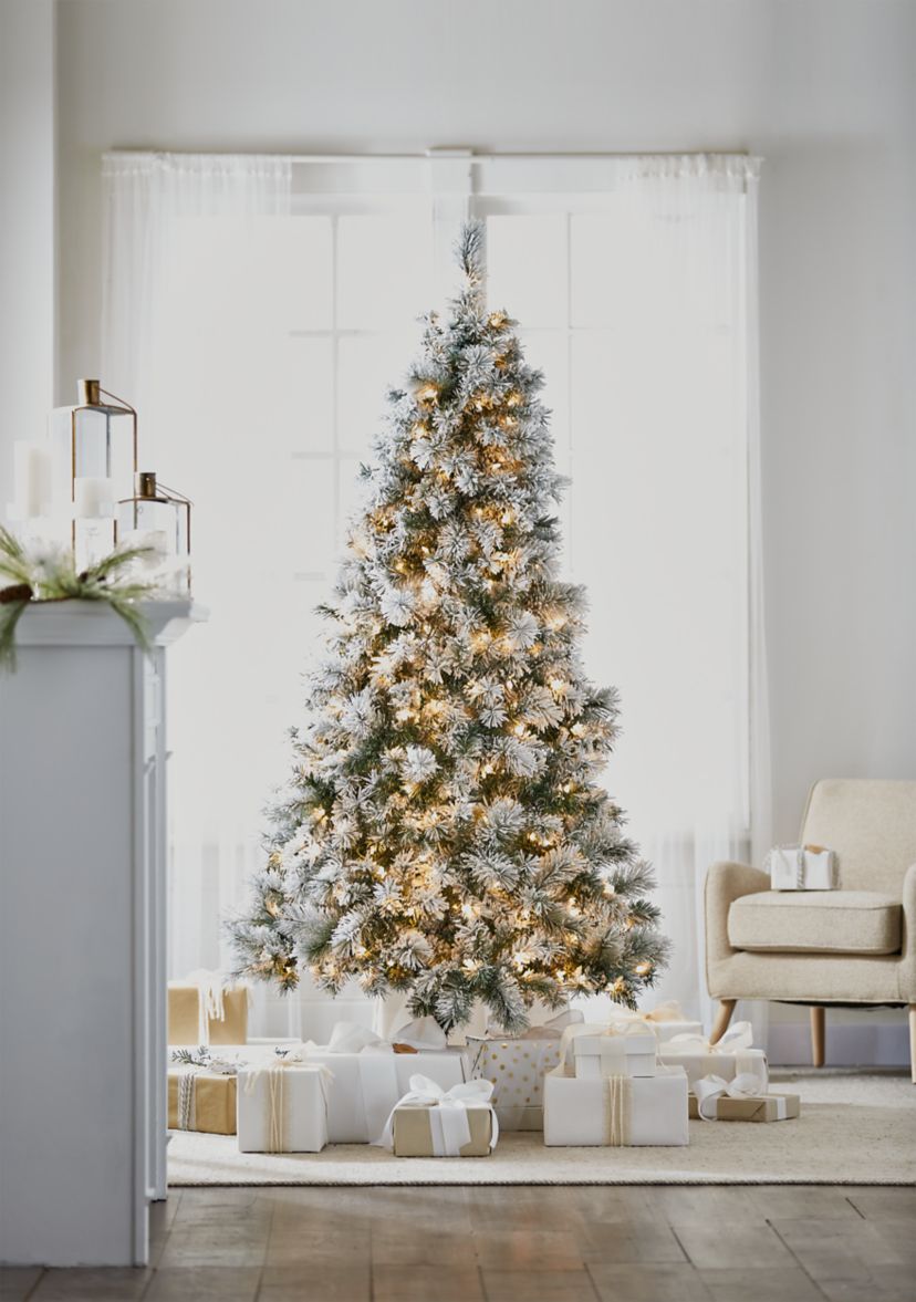 7 Foot Flocked Tree