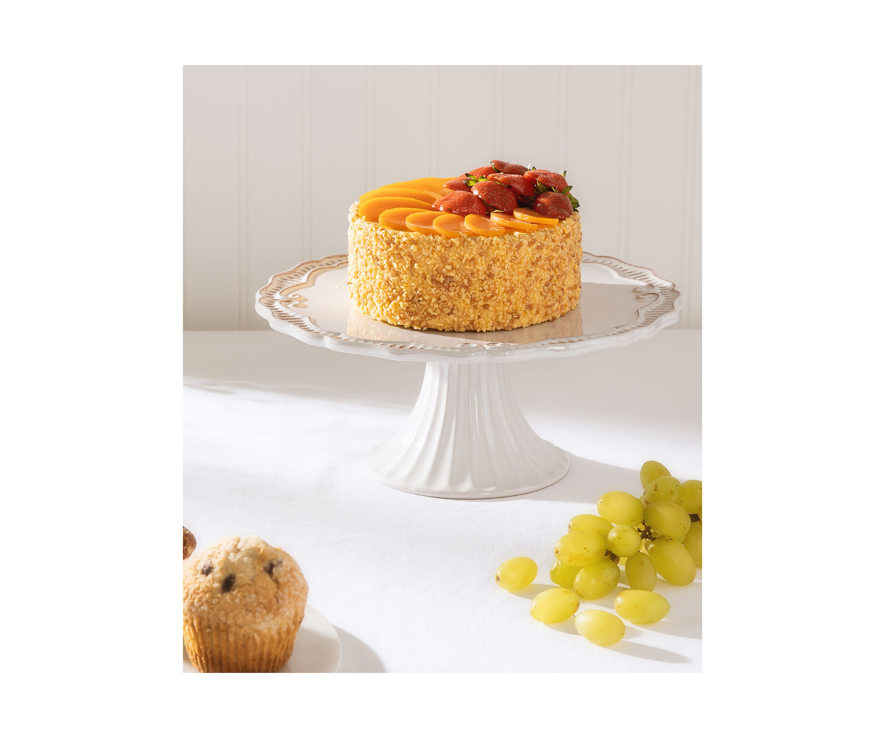 Capri White Cake Stand