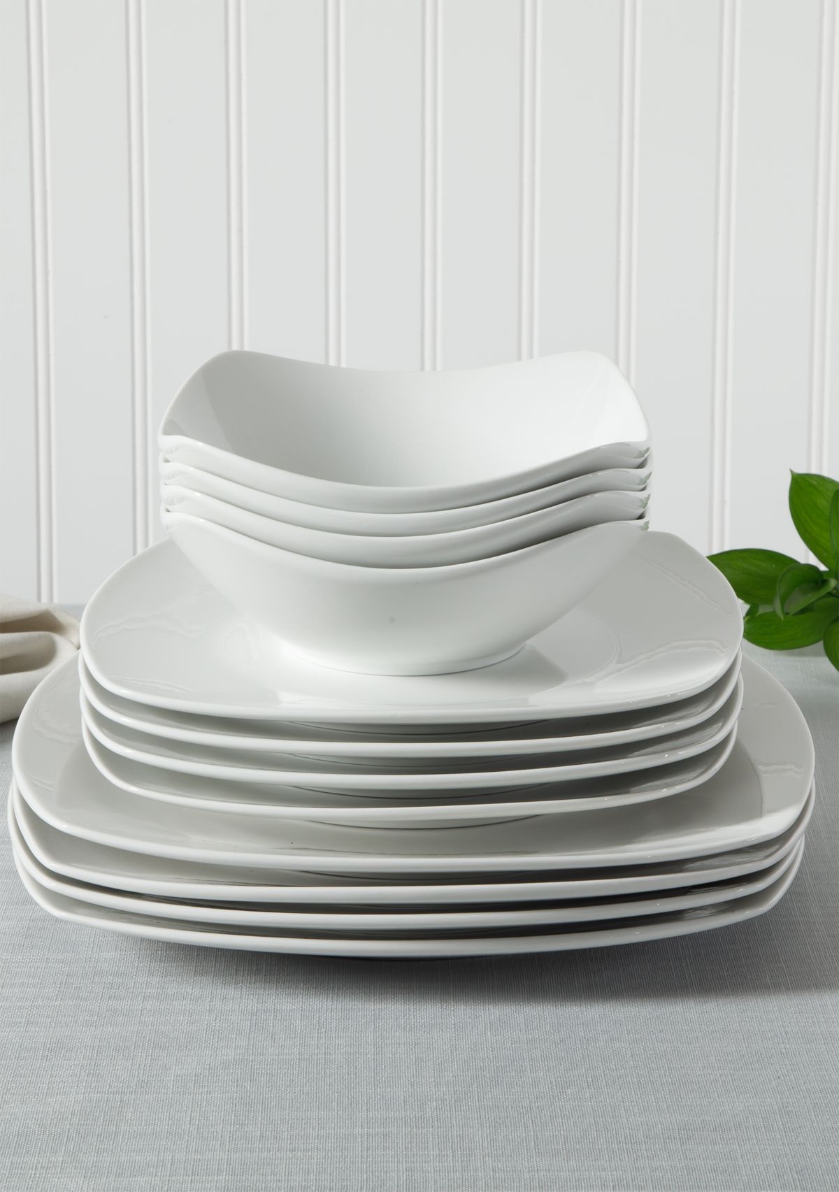 12 Piece Signature White Soft Square Plates