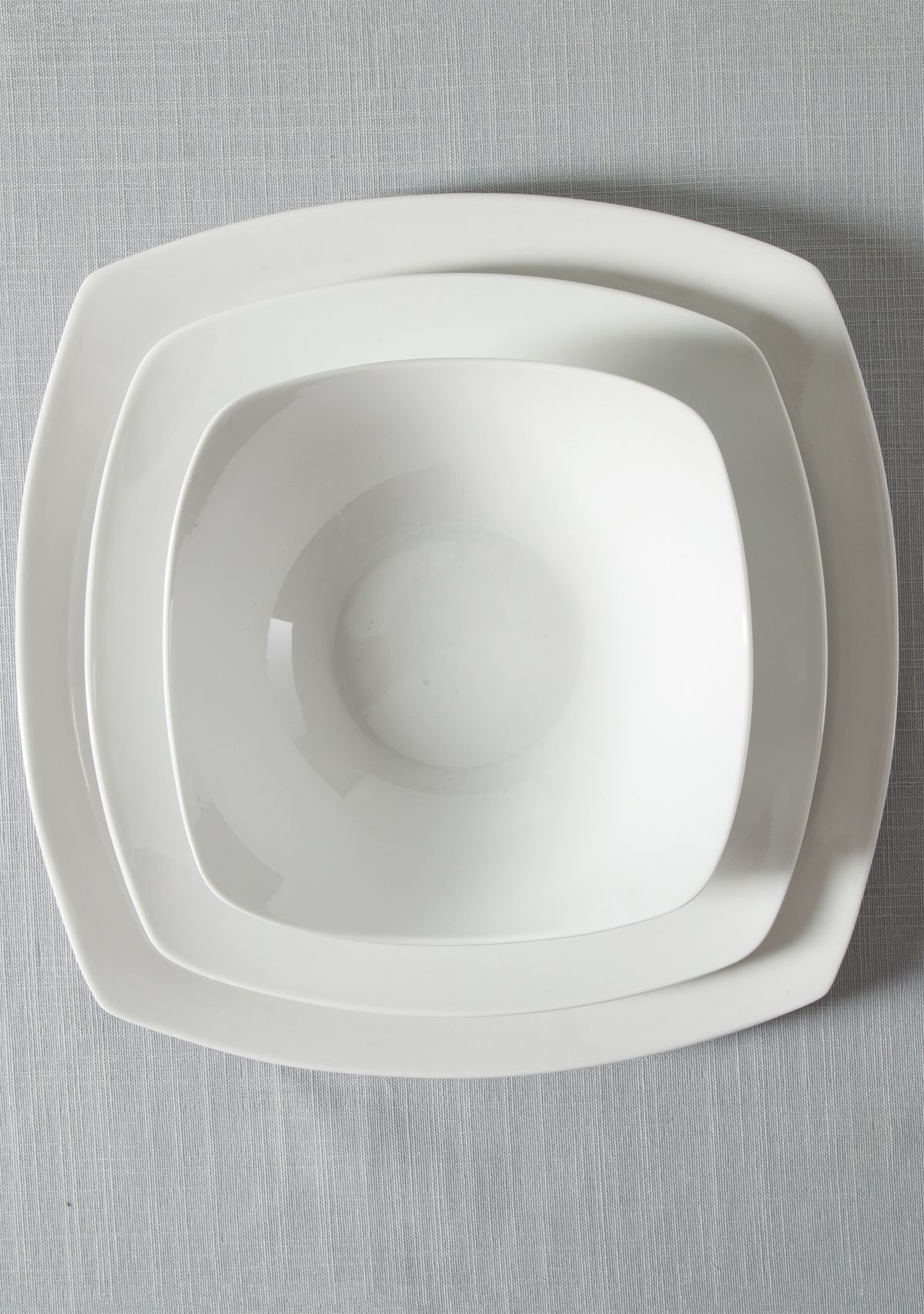 12 Piece Signature White Soft Square Plates