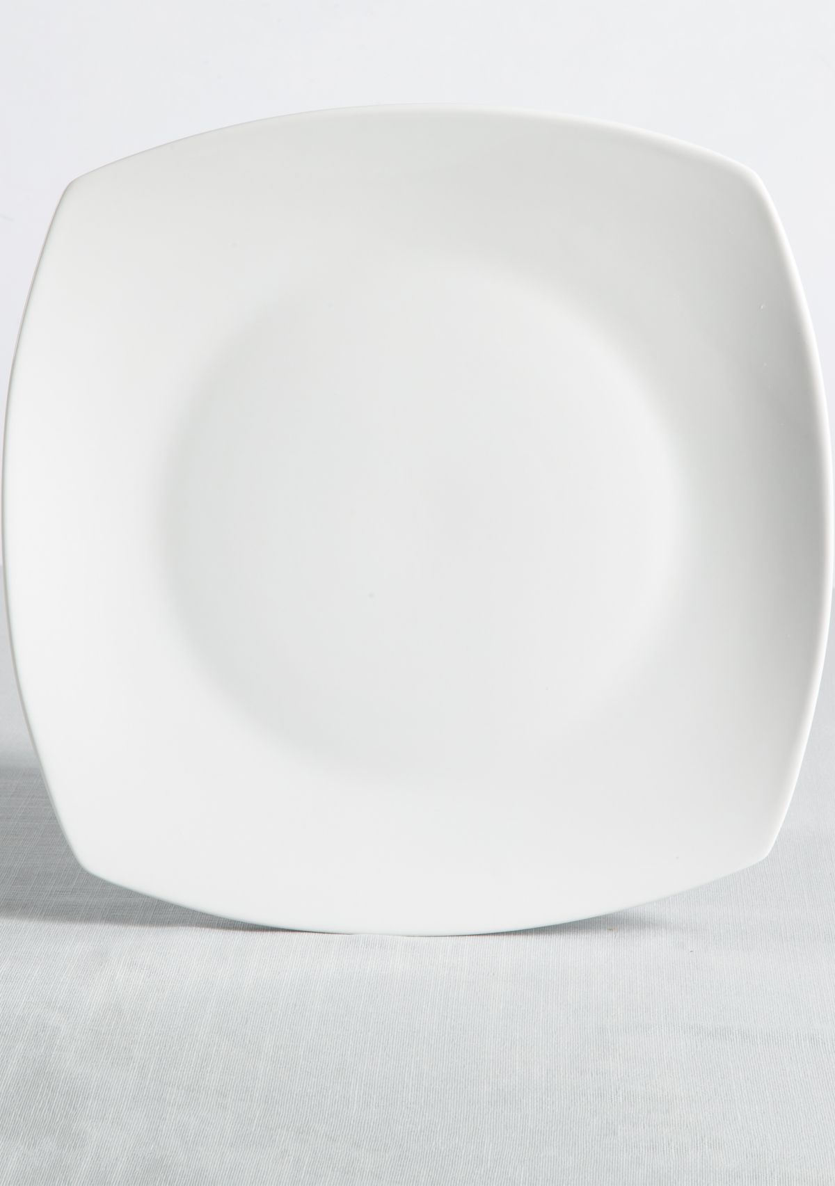 12 Piece Signature White Soft Square Plates
