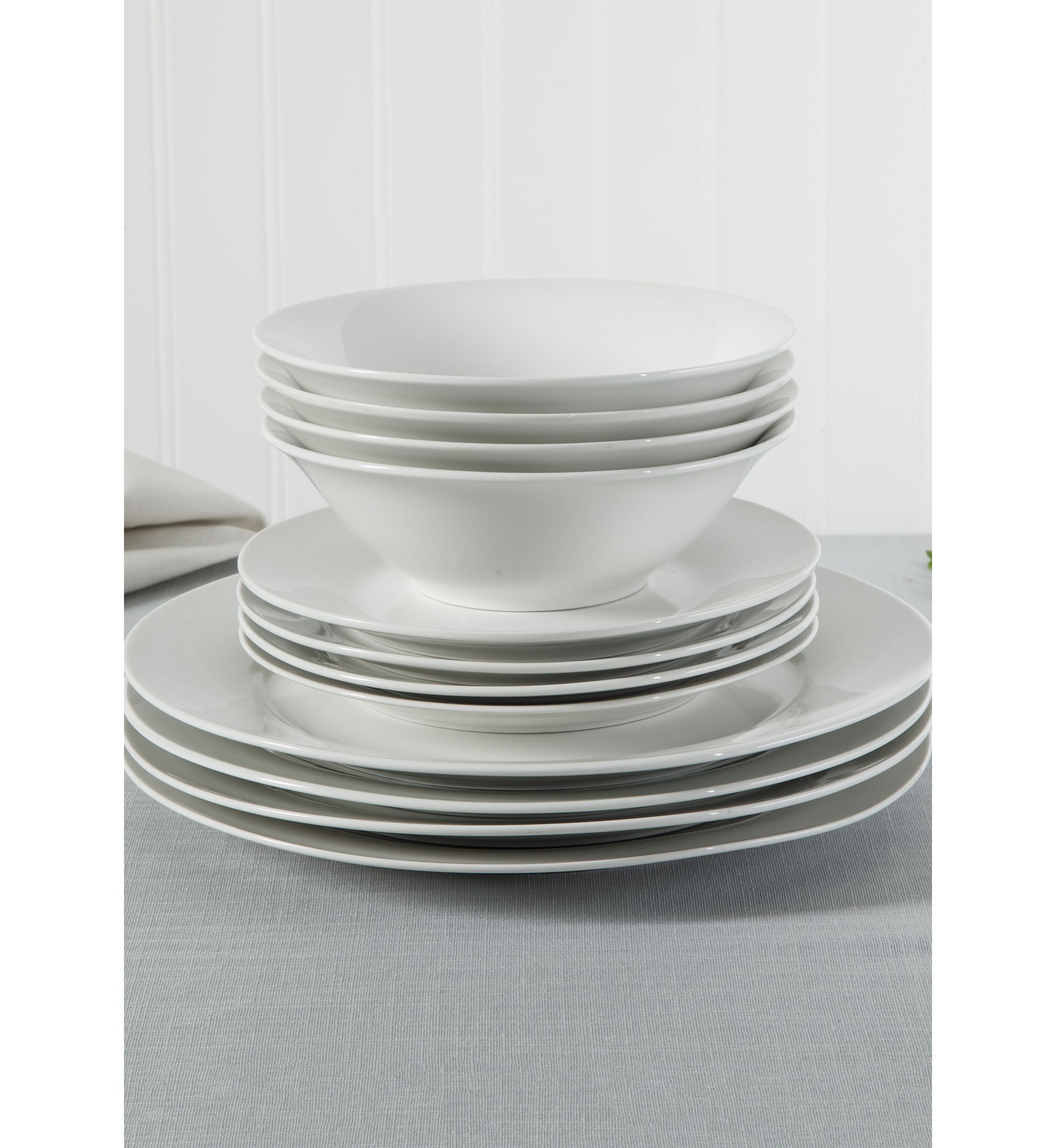 12 Piece Signature White Classic Round Plate Set