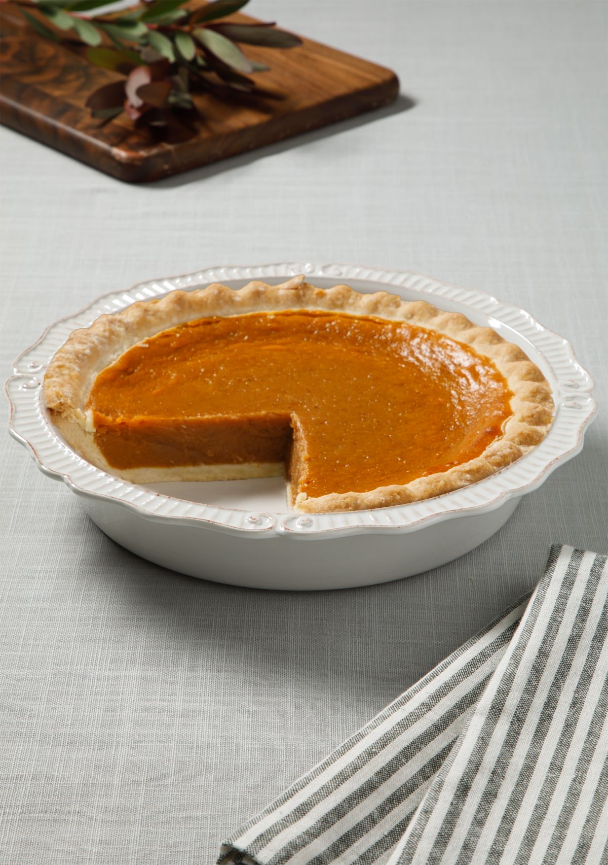 Capri White Pie Dish