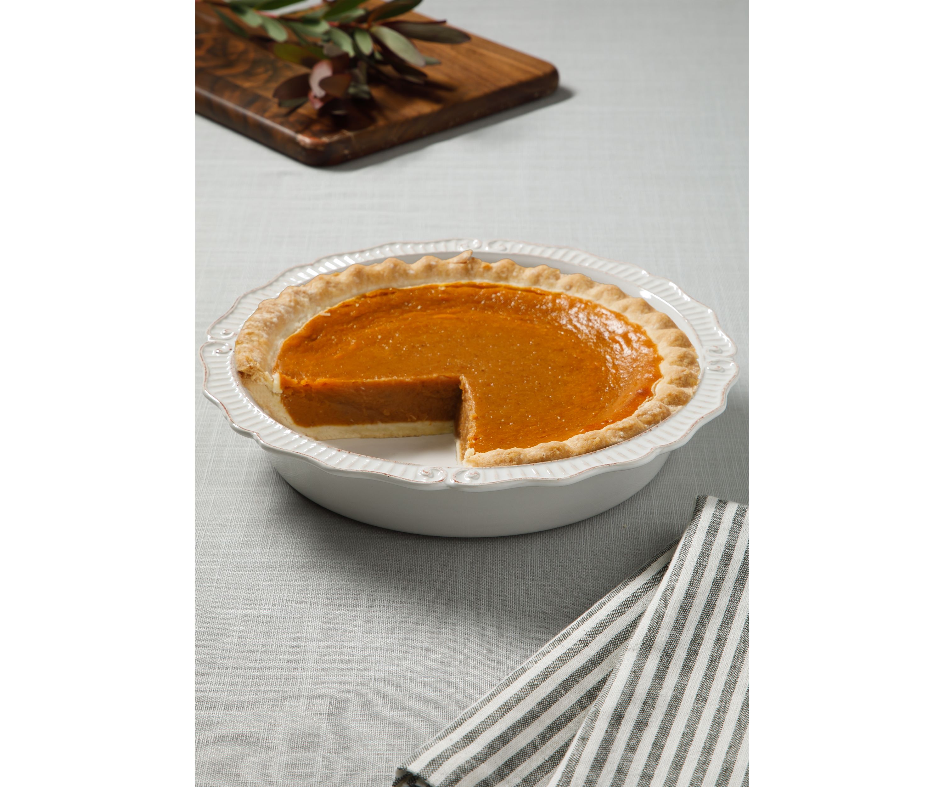 Capri White Pie Dish