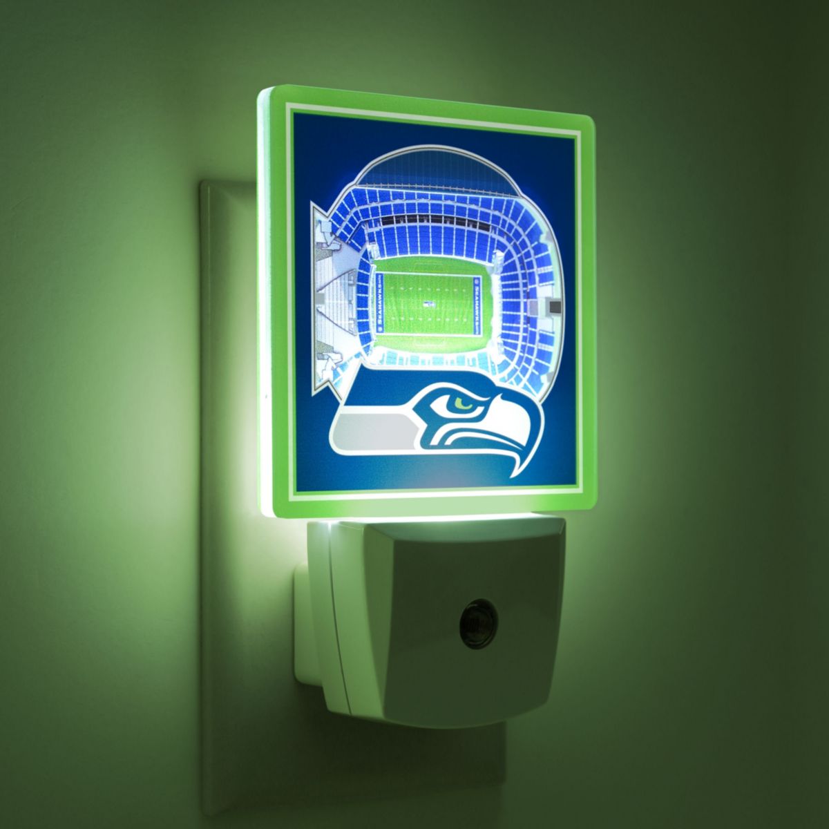 YouTheFan NFL New England Patriots Logo Series Nite Light