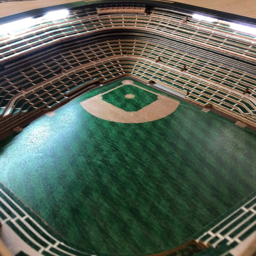 YouTheFan MLB Chicago Cubs 25-Layer StadiumViews Lighted End Table - Wrigley Field