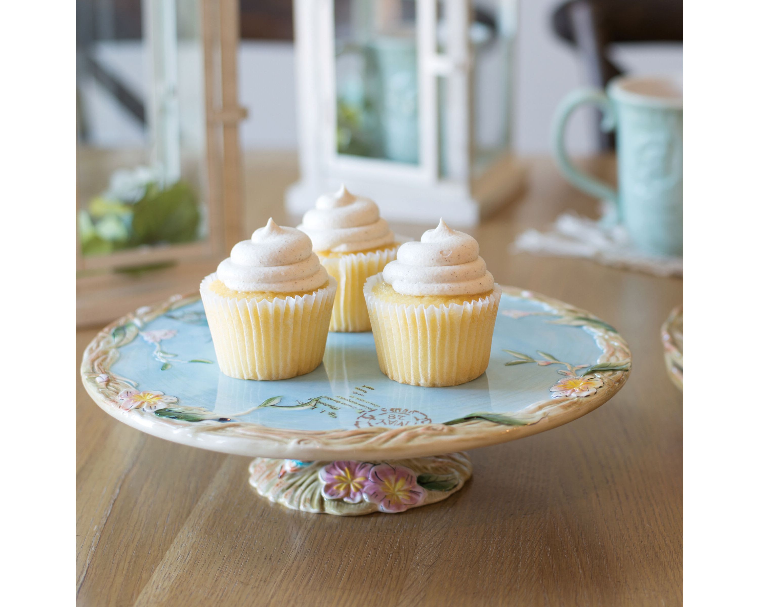Toulouse Footed Cake Plate