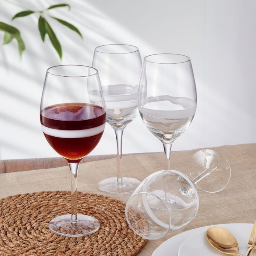Everyday White by  Organic Band Set of 4 Red Wine Glasses, 20 Ounce, Clear