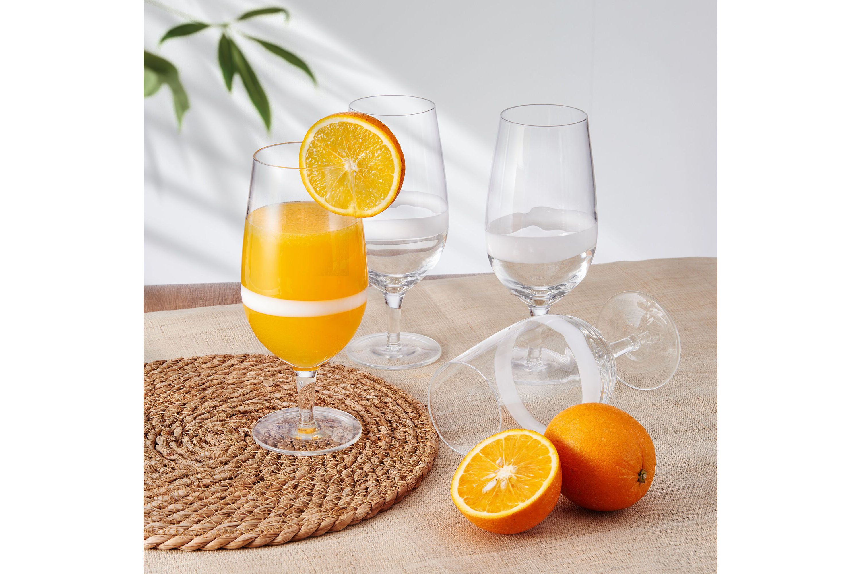 Everyday White by  Organic Band Set of 4 Juice Glasses, 19.0 Ounce, Clear