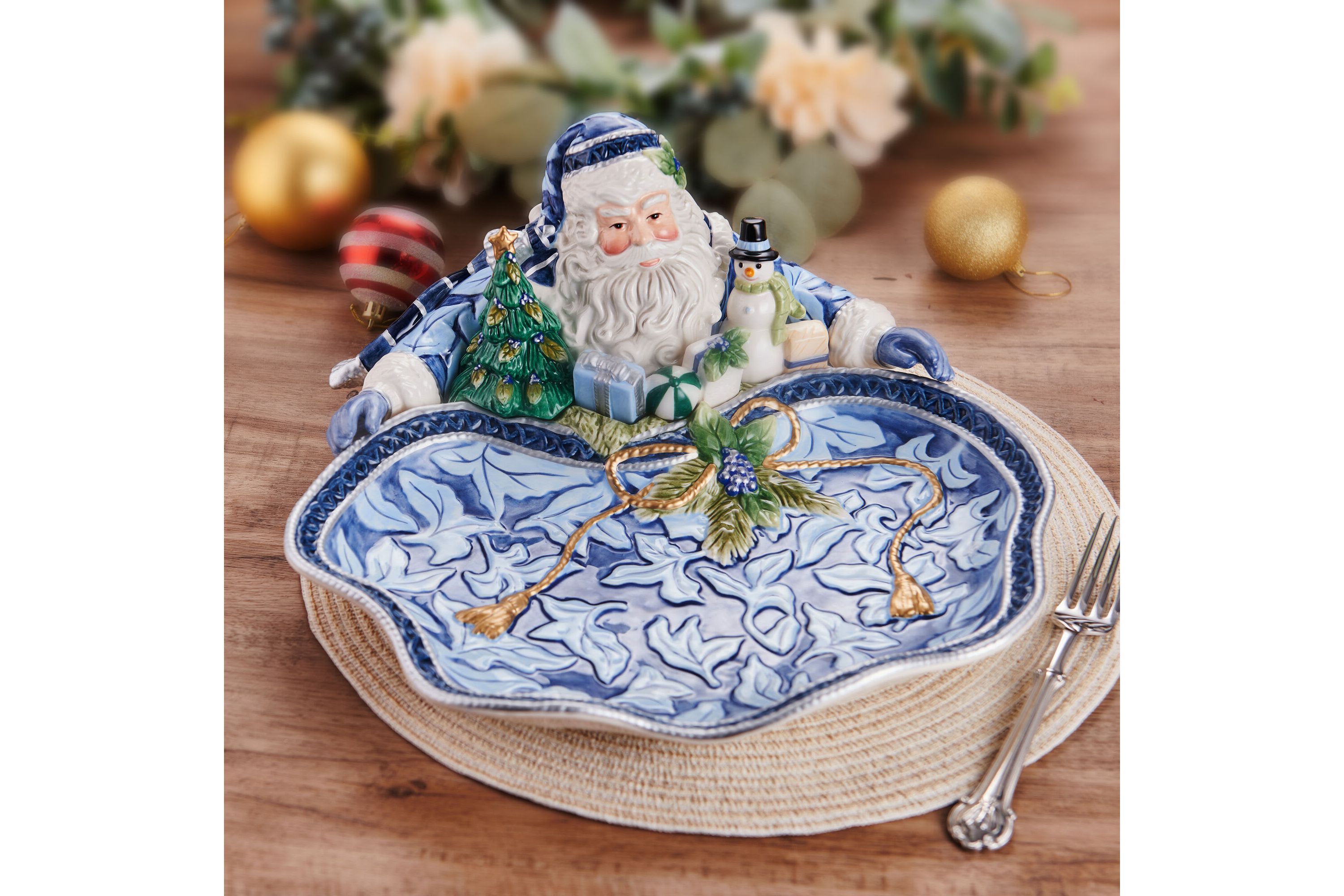 Holiday Home Blue Santa Server