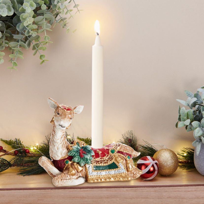 Noel Holiday Resting Deer Candleholder