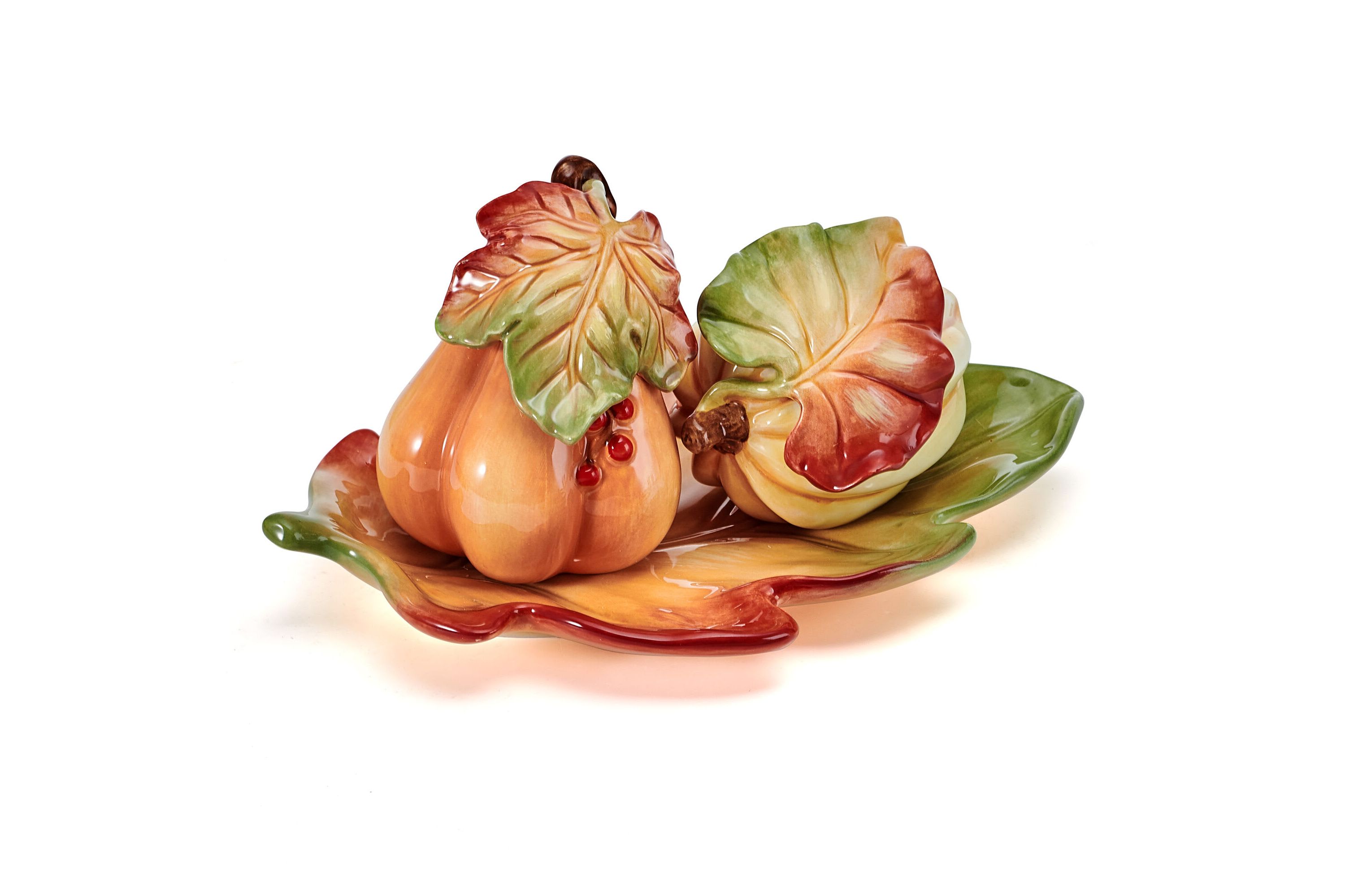 Fall Harvest Salt and Pepper Shaker w/Tray Set