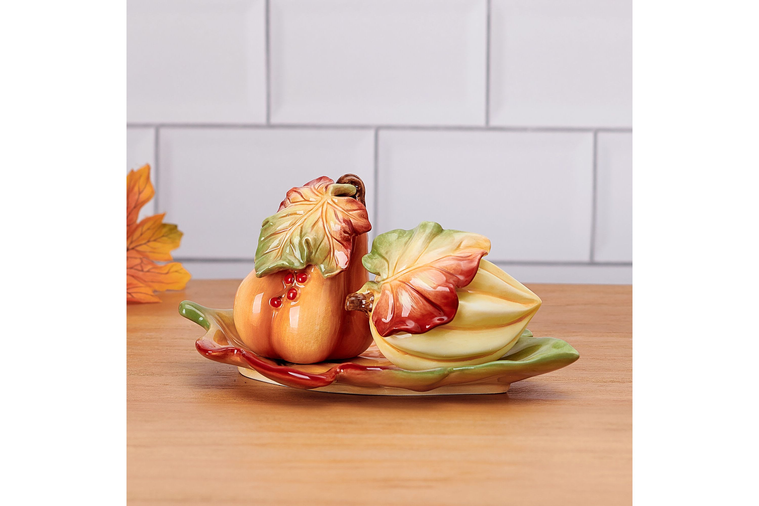 Fall Harvest Salt and Pepper Shaker w/Tray Set