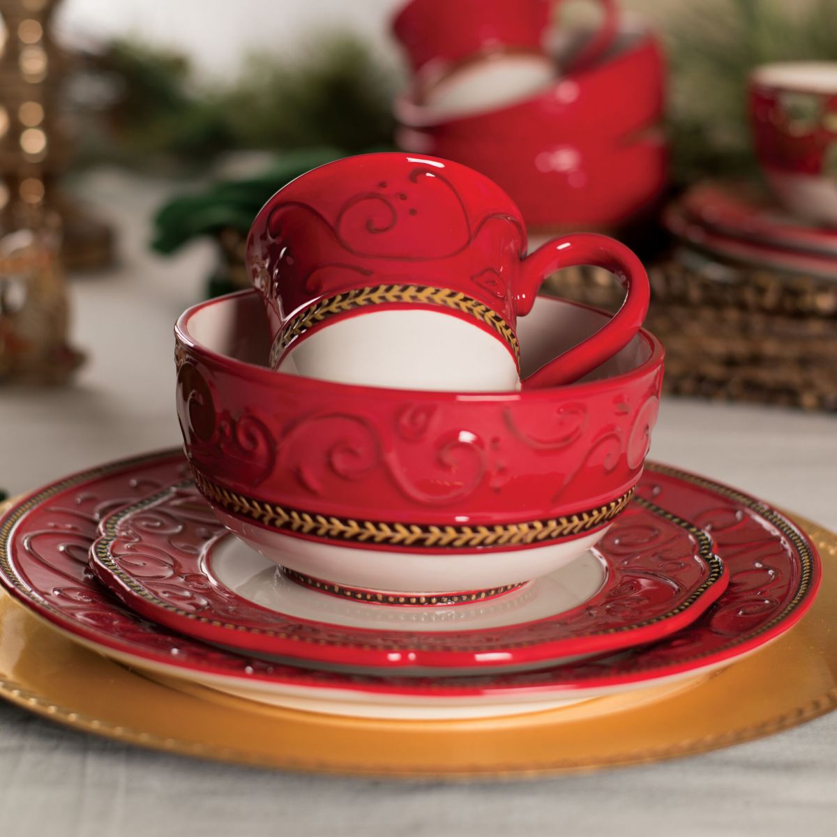 Damask Holiday 4 pc Place Setting, Service for 1