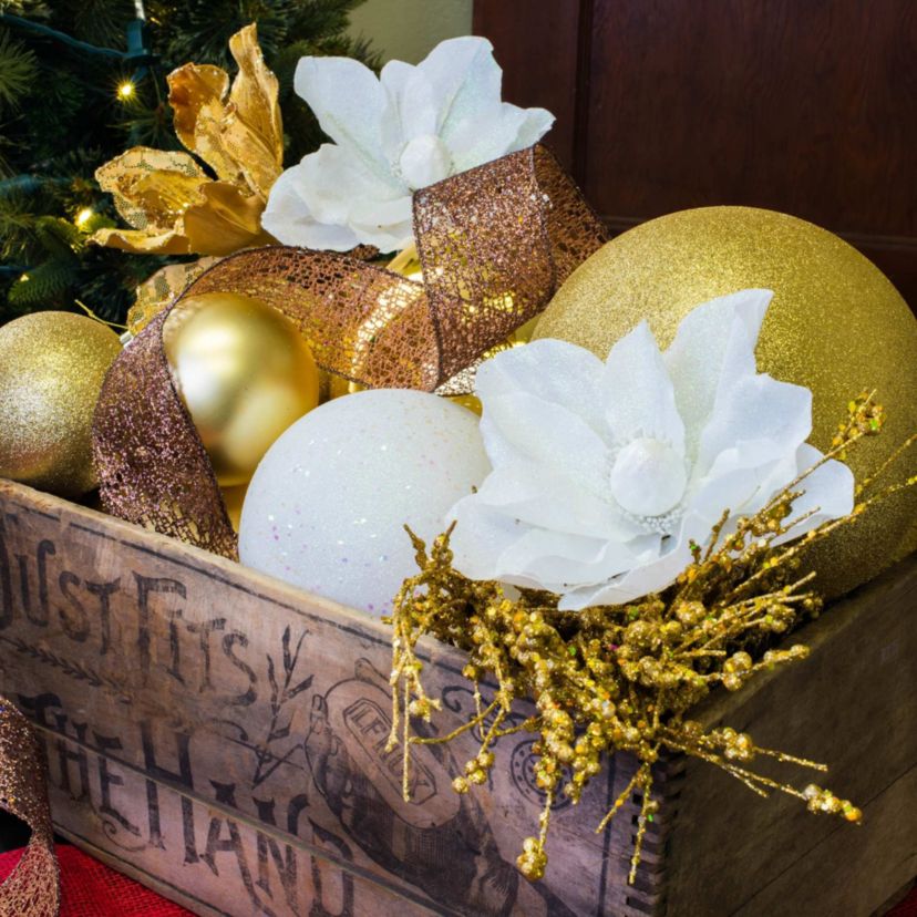 Vickerman 4" Gold 4-Finish Ball Ornament Assortment, 12 per Box