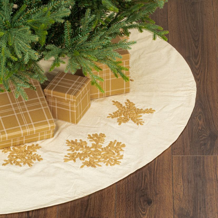 Vickerman Decorative 60" Falling Flakes Collection Christmas Tree Skirt