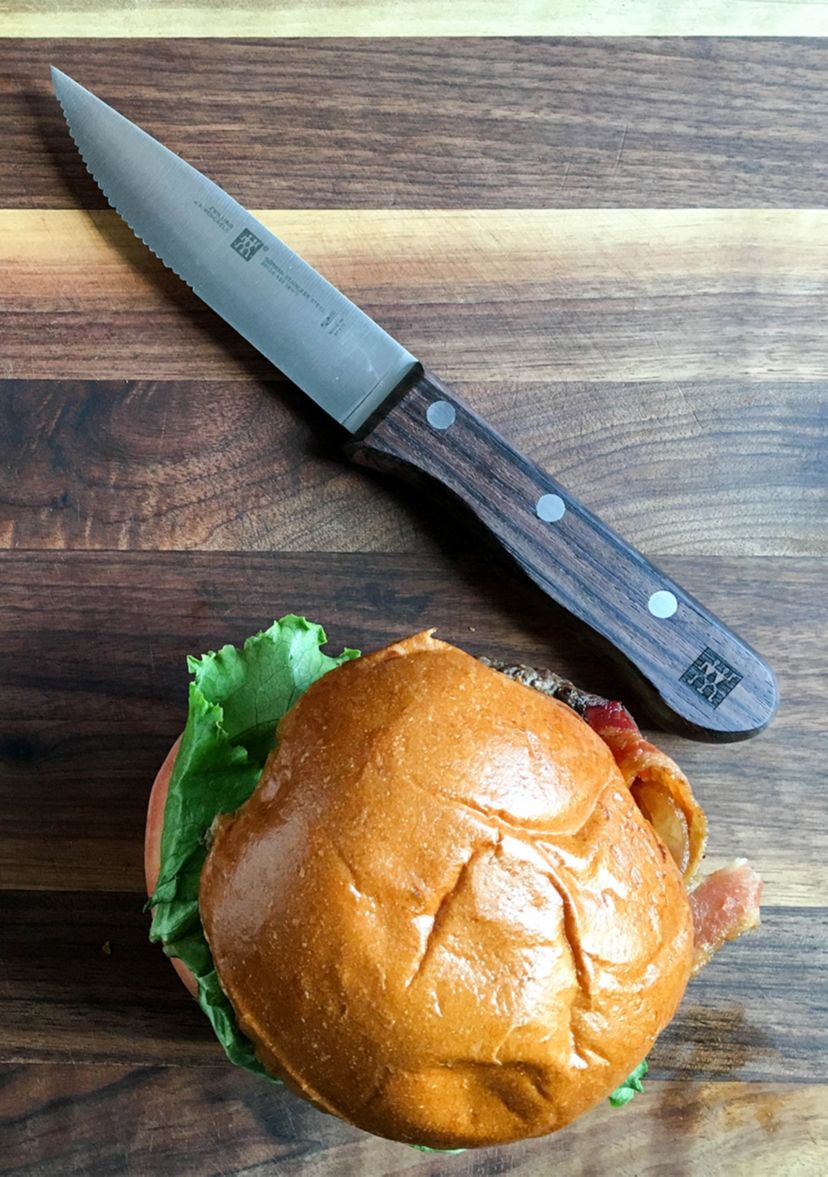 Set of 4 Steakhouse Steak Knives with Storage Case